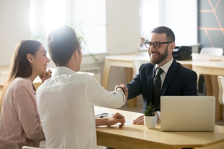 Fixed mortgage rates drop across the board. Borrowers need professional advice, now more than ever.