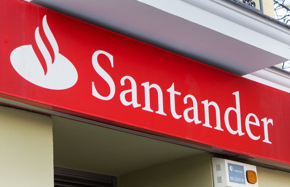 Santander makes changes to self-employed income requirements